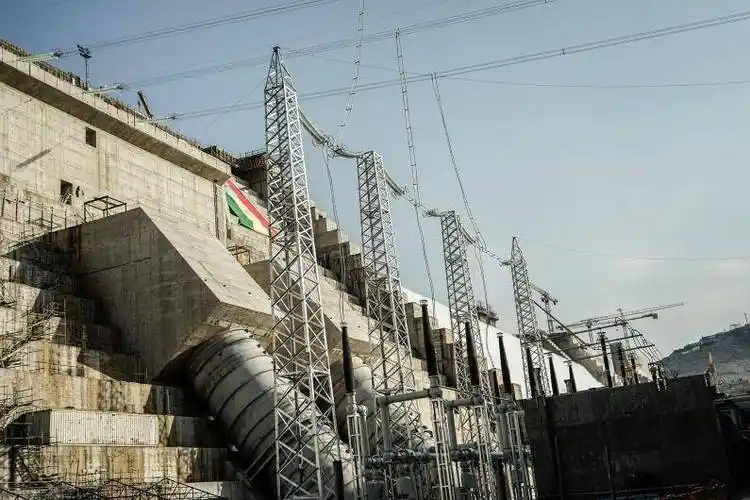 An example of a sustainable mining rig, highlighting energy-efficient designs popular in Indian hosting services